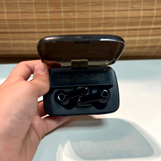 Airpods with Powerbank Built in