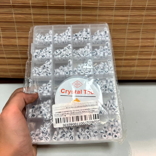 1200 pcs Letter Beads box