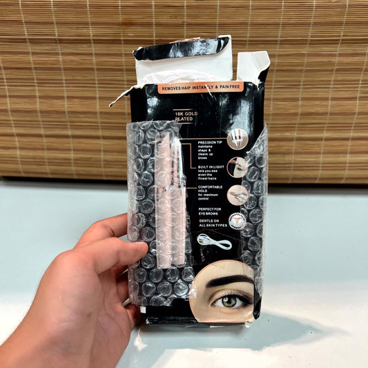 Flawless Eyebrow Trimmer