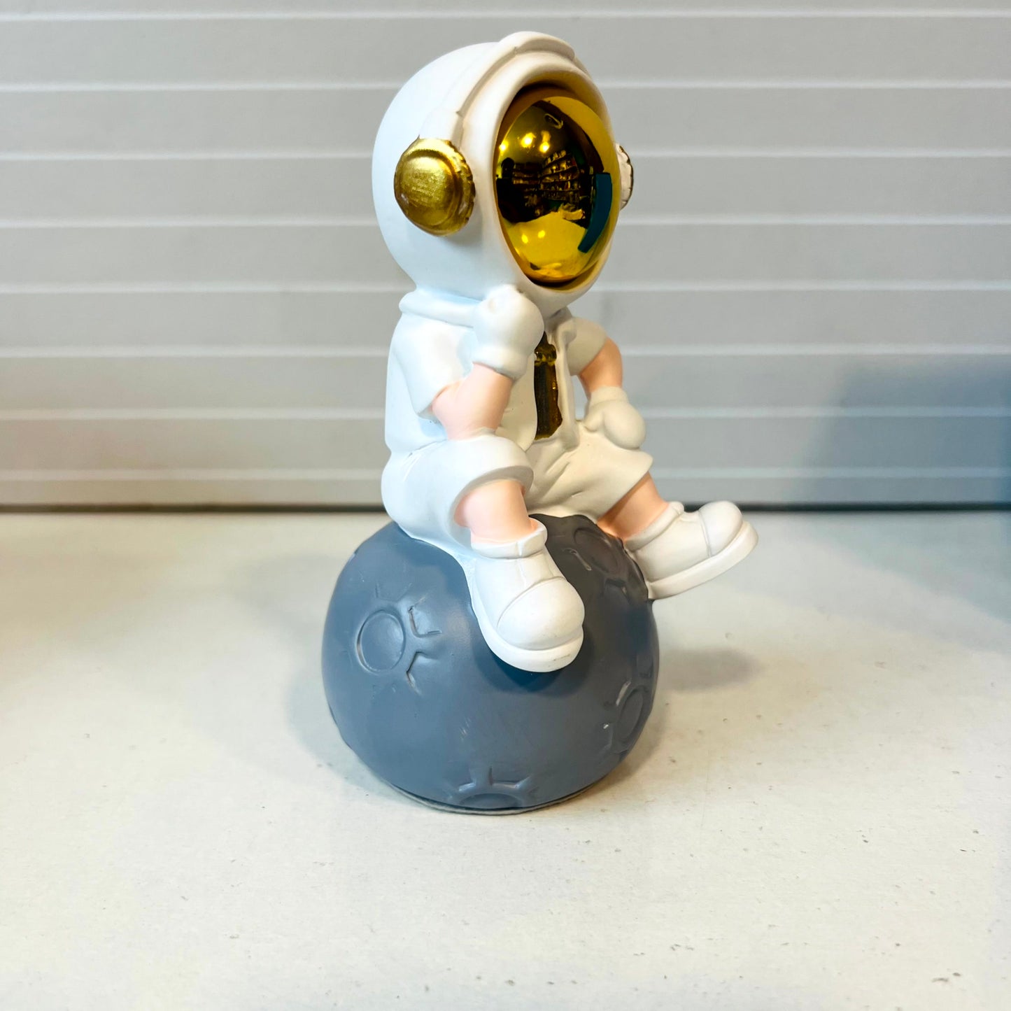 Astronaut Style Decoration 61100