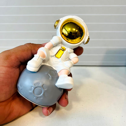 Astronaut Style Decoration 61100