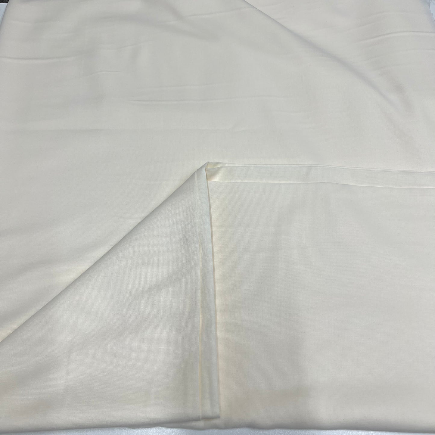 Luxurious Offwhite 4 Meters Men's Cloth , 43950