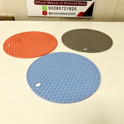 Kitchen Pots Heat Resistant Mat Silicone Trivet Mat Round Shape, 31170