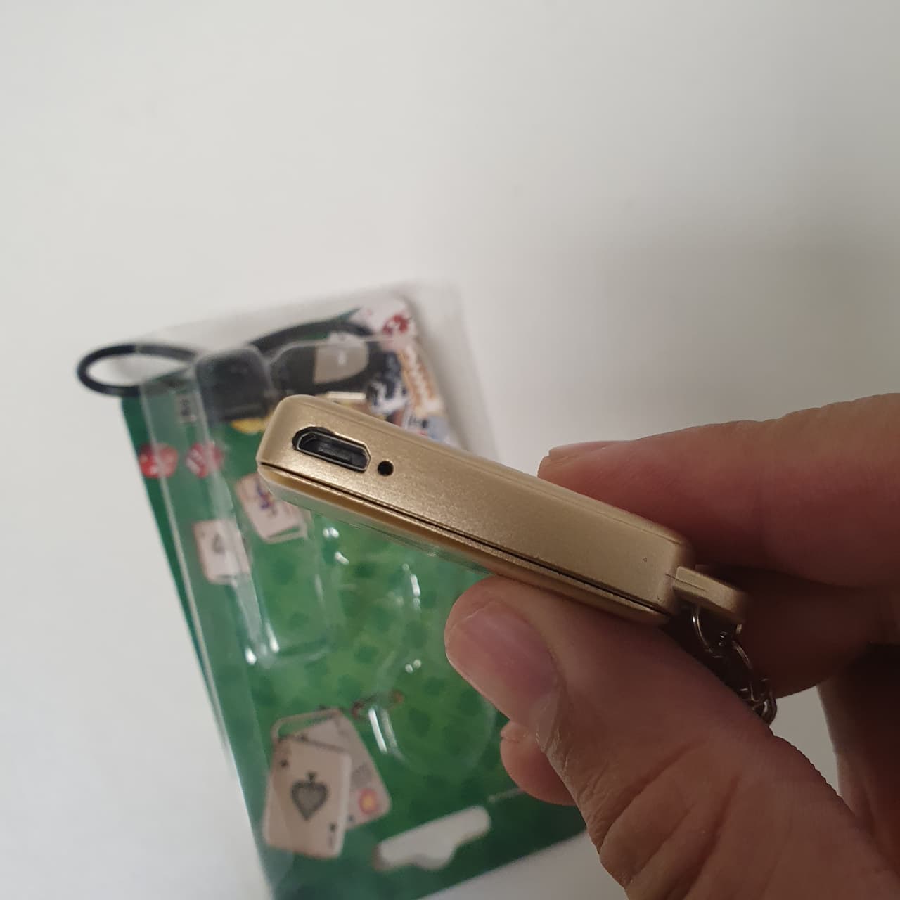 Poker Keychain Cigrete Lighter Rechargeable , 2