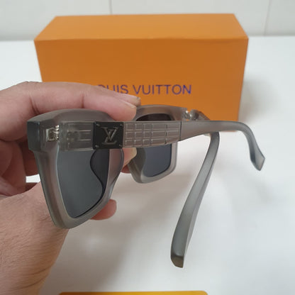 Louis Vuitton Polarized Gents Glasses , 32400