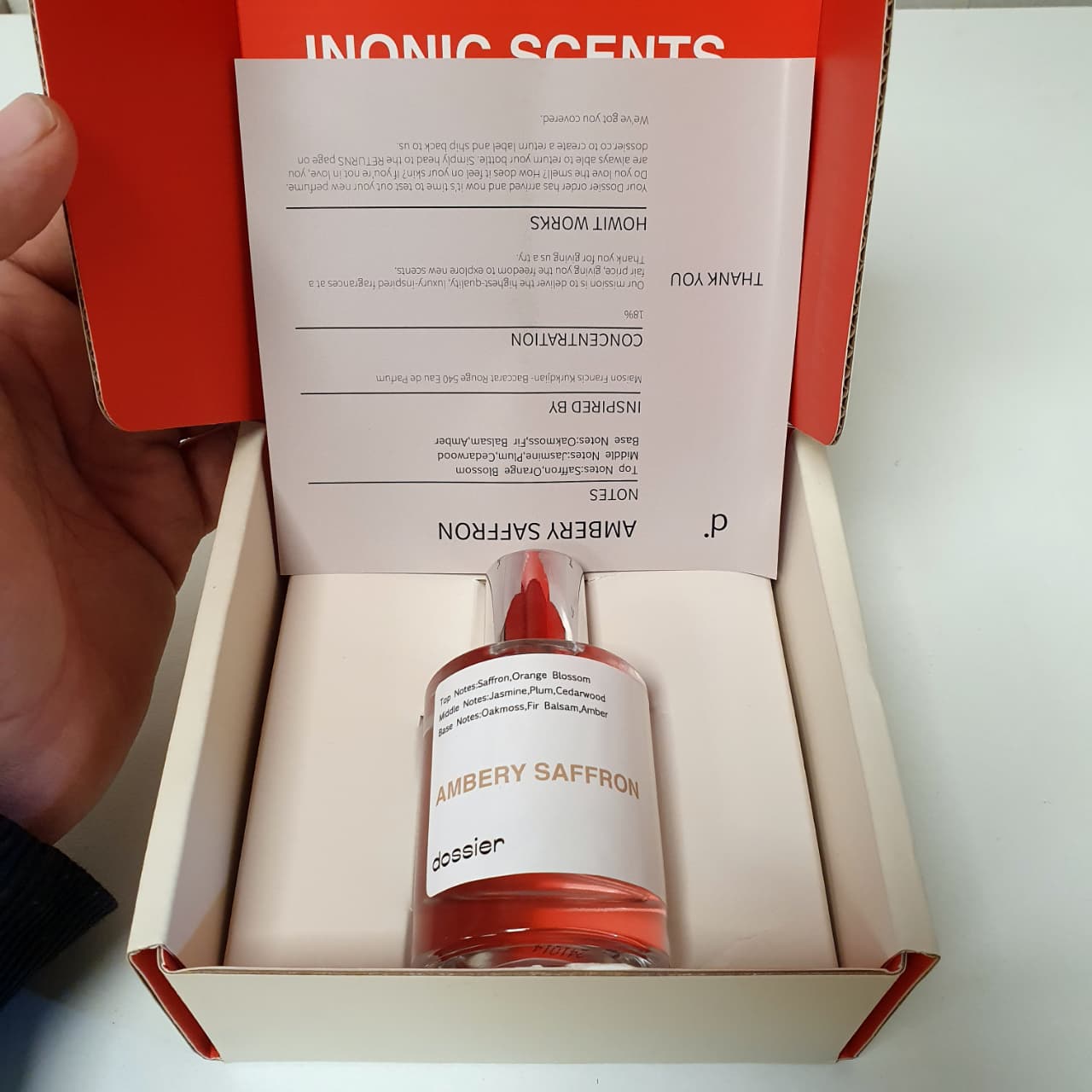 Ambery Saffron Perfume  102550