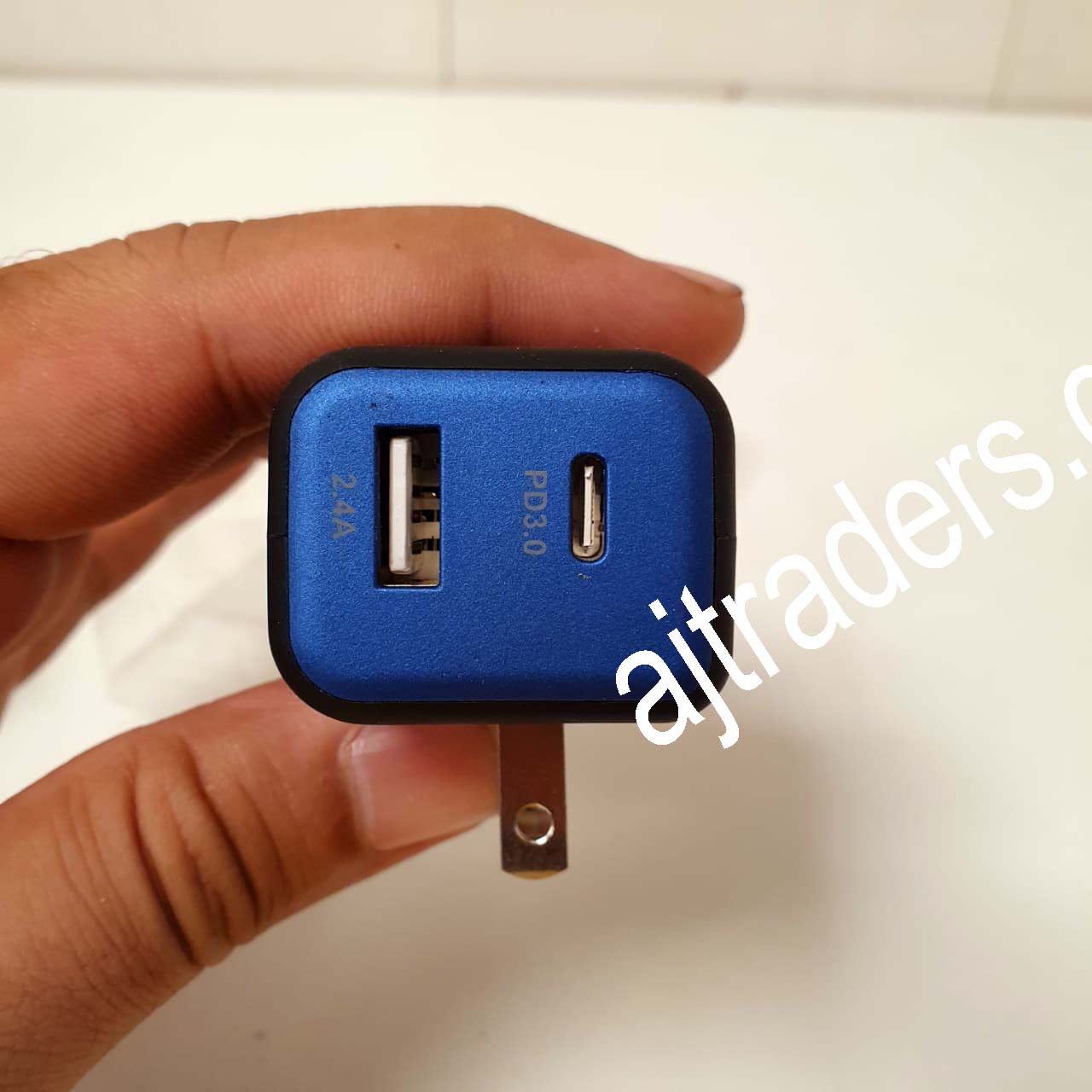 35w Fast Charger, 64200