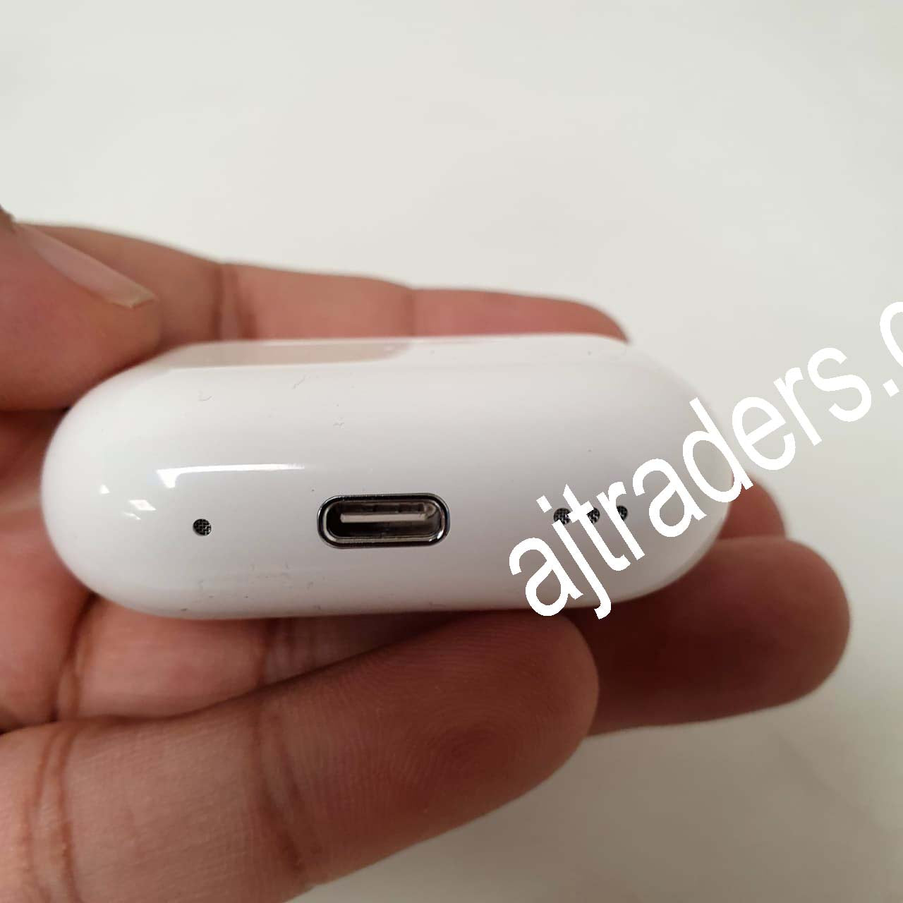 White Bluetooth ear Buds High Quality, 242450