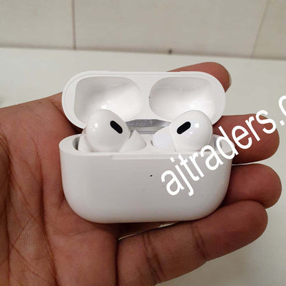 White Bluetooth ear Buds High Quality, 242450