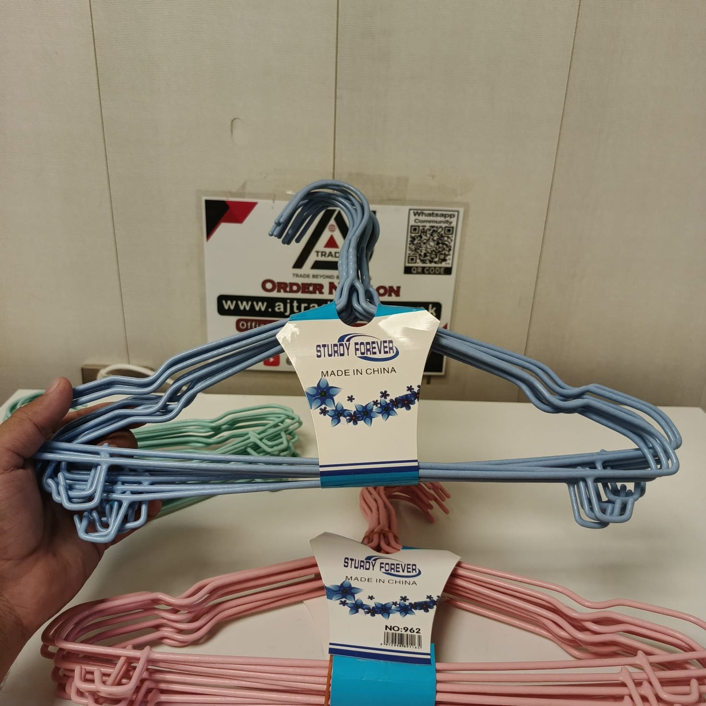 Cloth Hanger Set Pack of 10, 91350