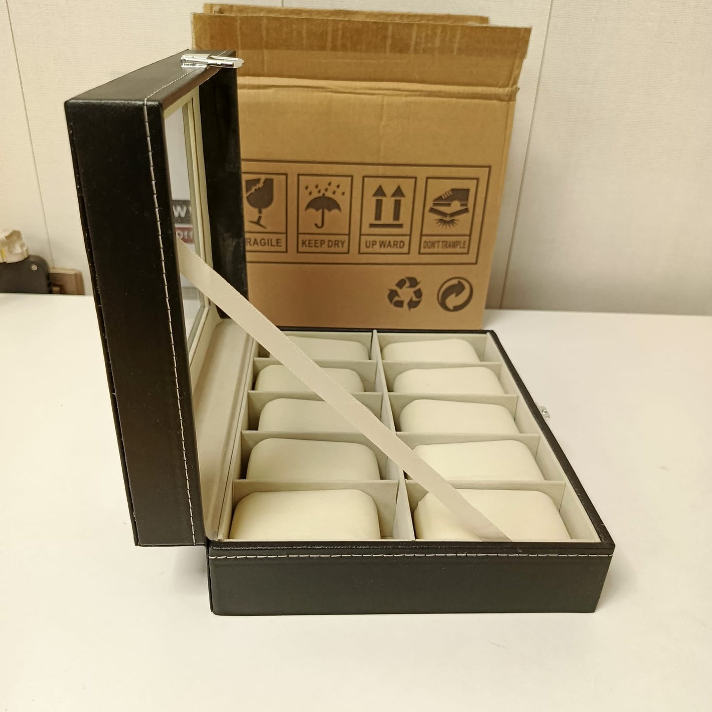 10 Watches Leather Display Box, 183000