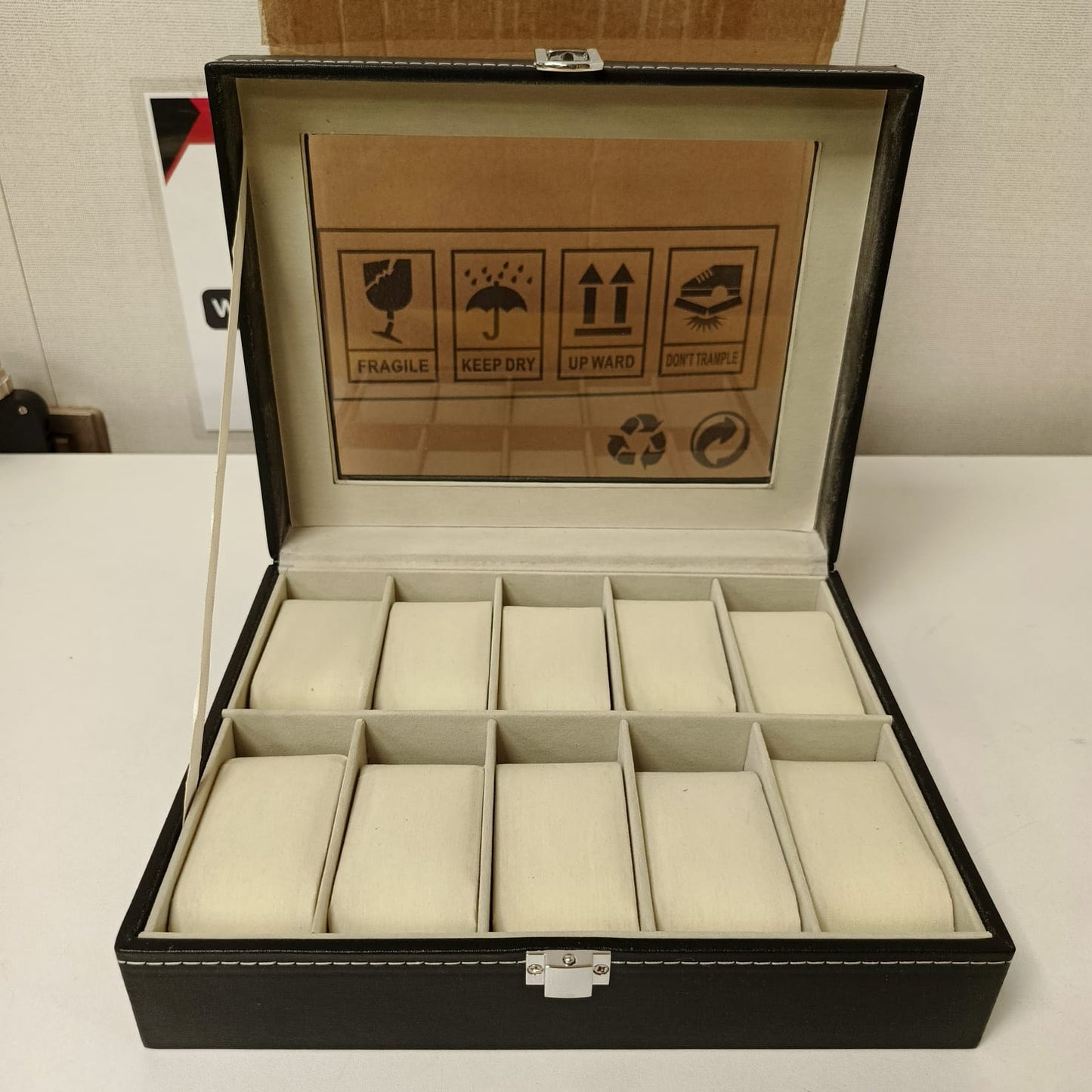 10 Watches Leather Display Box, 183000