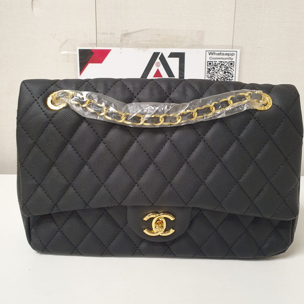 Chanel Ladies Shoulder Bag Golden Chain, 24950