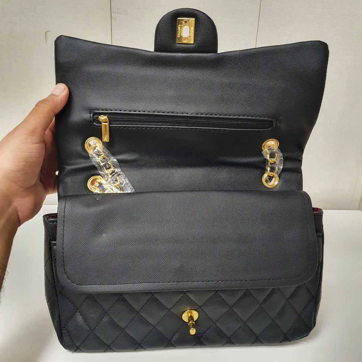 Chanel Ladies Shoulder Bag Golden Chain, 24950