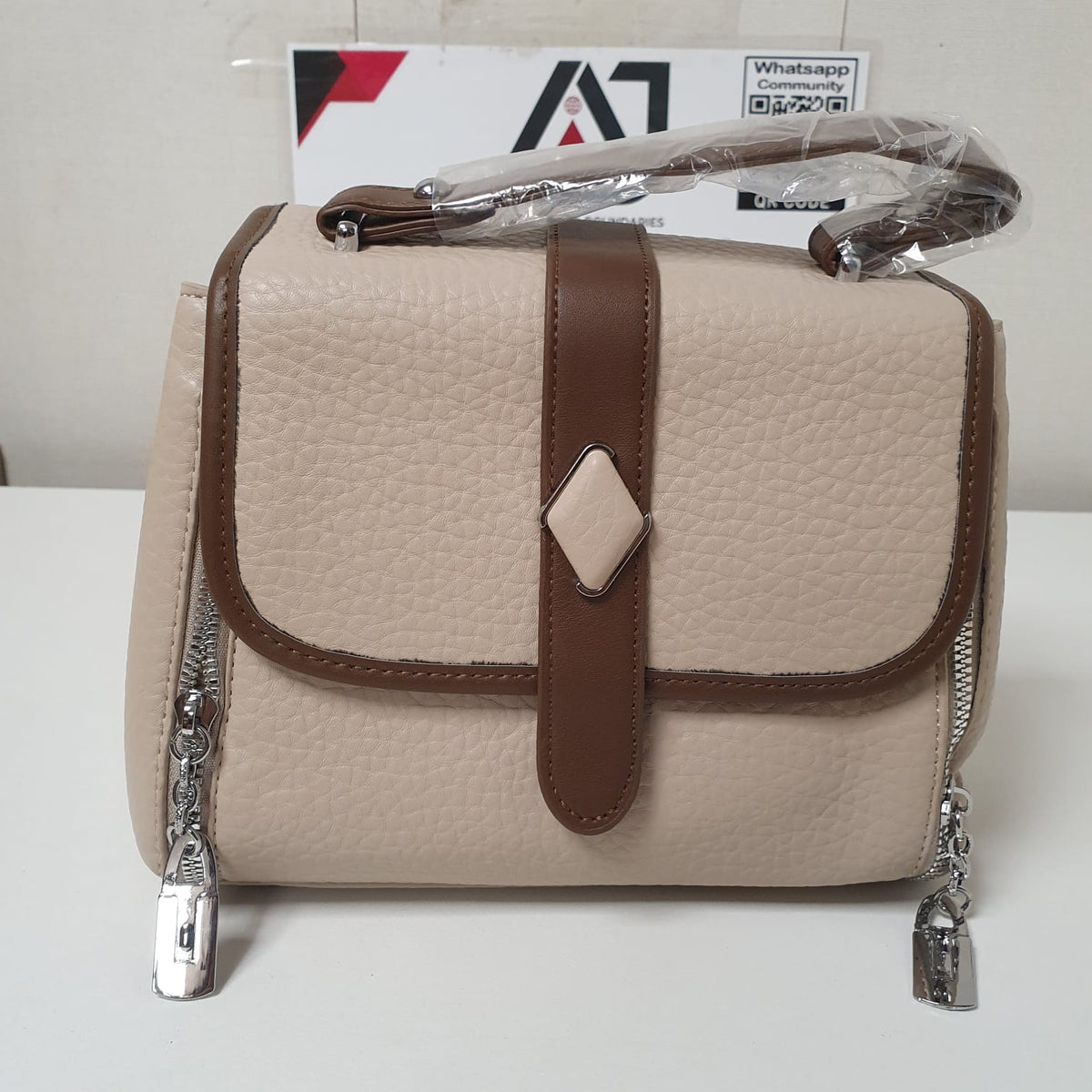 Ladies Hand Bag New Look, 121070