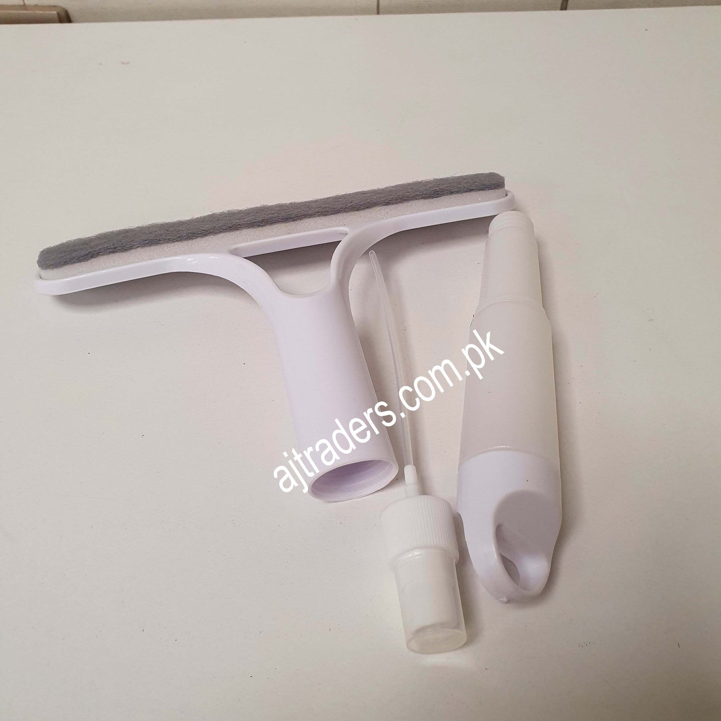 Window Cleaning Wiper With Water Spray, 31090