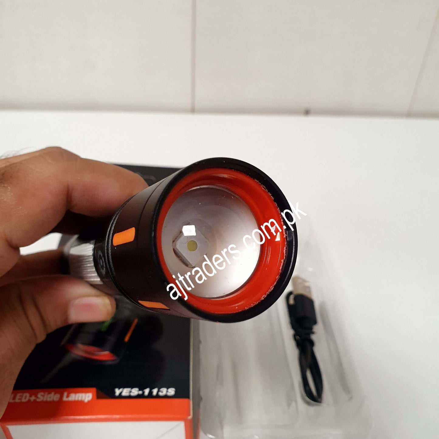 Multifunctional Zoom Flash light, 21530
