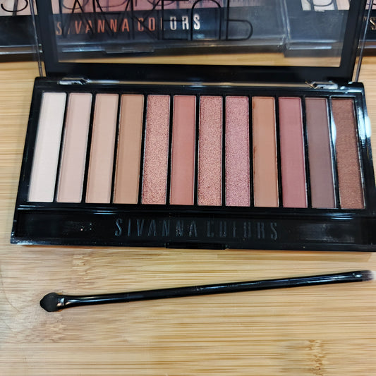 Sivana makeup pallet with brush