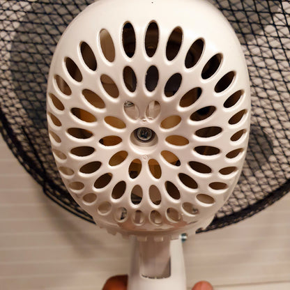 Amazon Basics 3 Speed Oscillating Table Fan 40 watt