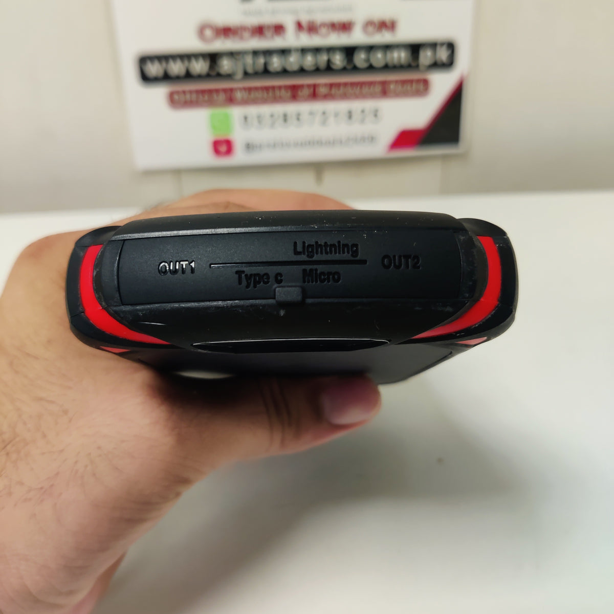 Wireless Powerbank 30000mah Solar Charging Enabled