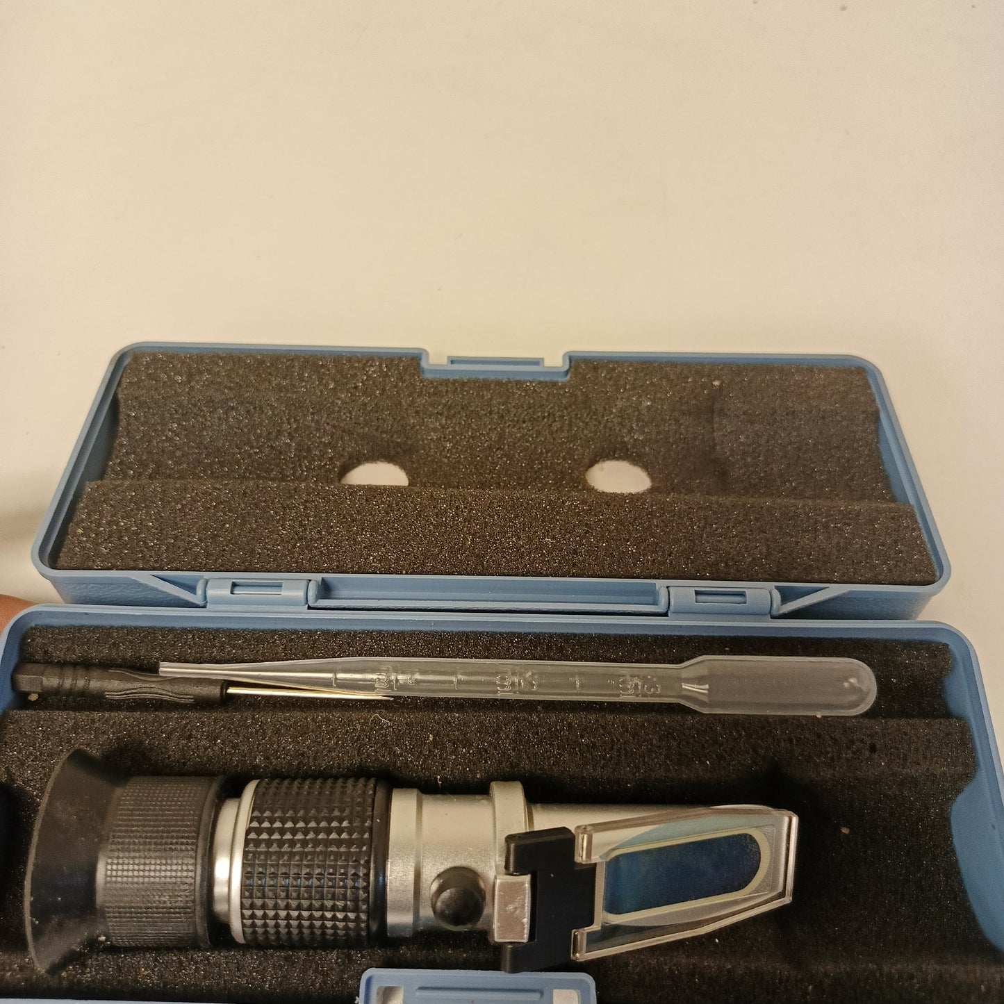 Portable Handheld Refractometer Sugar Refractometer for Measuring Sugar Content in Brewing, Cooking and Food Indurstry
