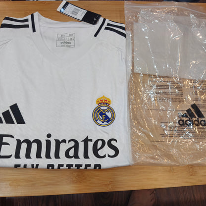 Adidas tshirt 3XL size