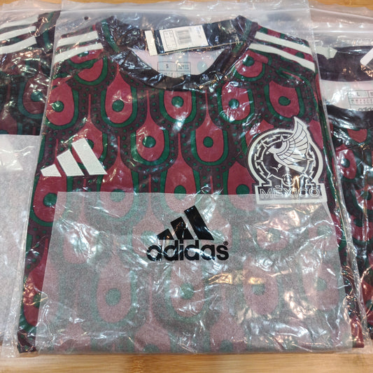 Adidas slim fit shits
