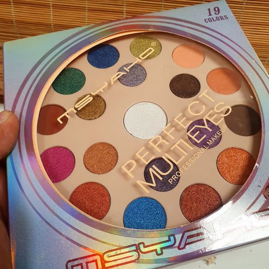 19 Color Makeup Pallete