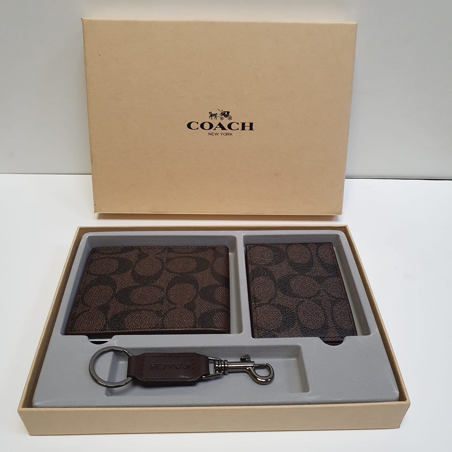 Coach gents wallet gift pack