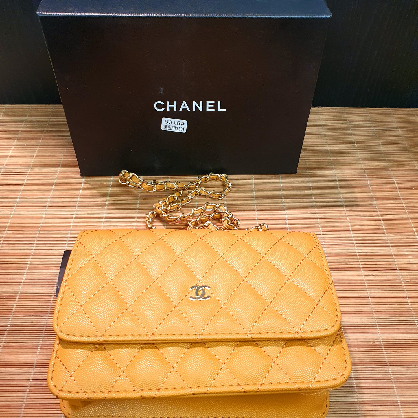 Chanel Ladies Hand bag