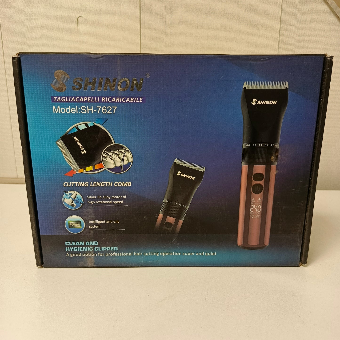 Professional High Quality Rechargeable Trimmer with Charging Dock and Multiple Combs